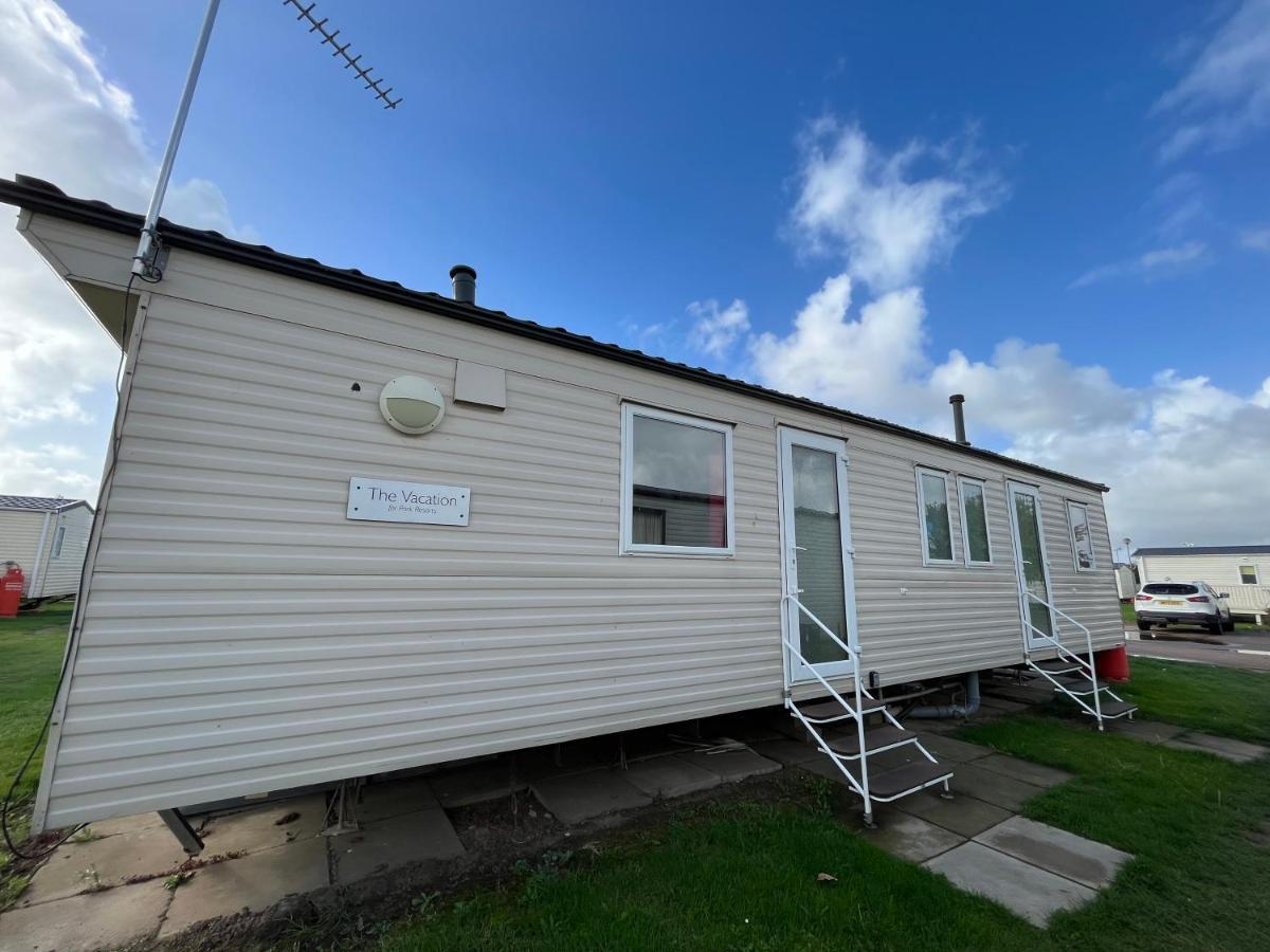 Dunlin 69 ~ California Cliffs Hotel Great Yarmouth Exterior photo
